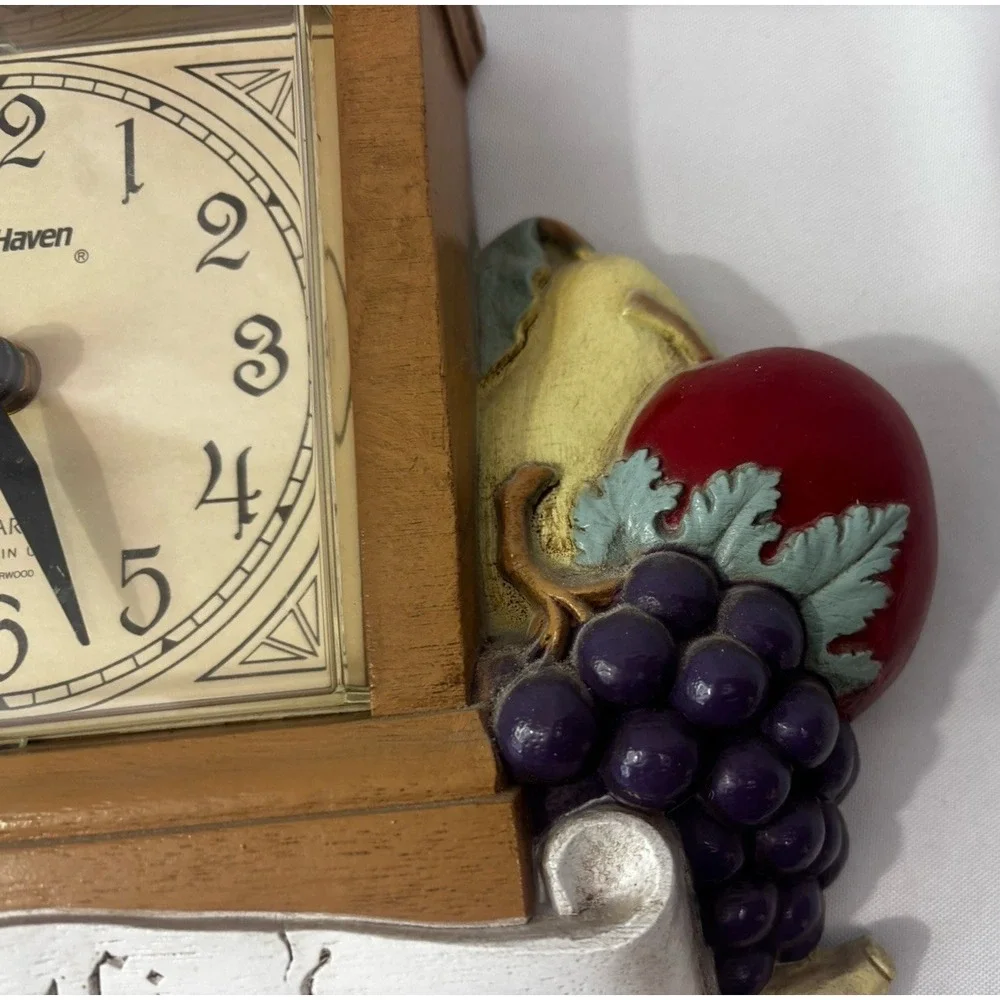 🙏Vintage Wall Clock Give Us This Day Our Daily Bread New Haven Quartz USA 1985